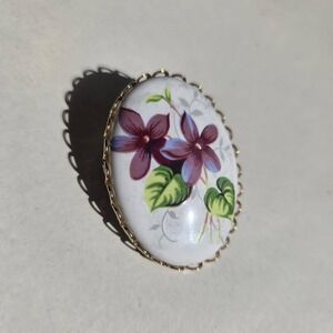Vintage English Floral Brooch Women Purple Porcelain Gold Tone Filigree